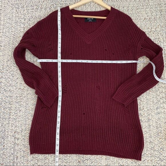 Active USA maroon distressed sweater medium - Picture 4 of 6